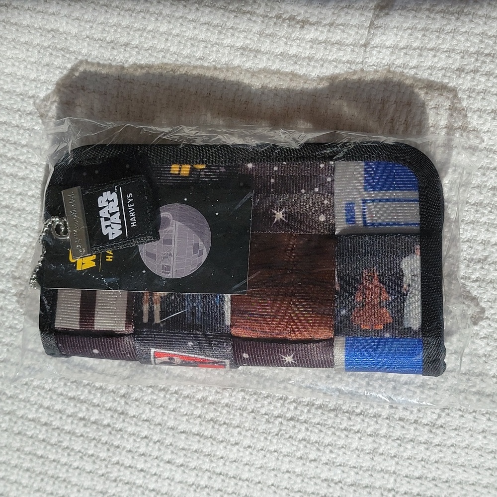 Harveys Star Wars Seatbelt Classic Wallet NWT